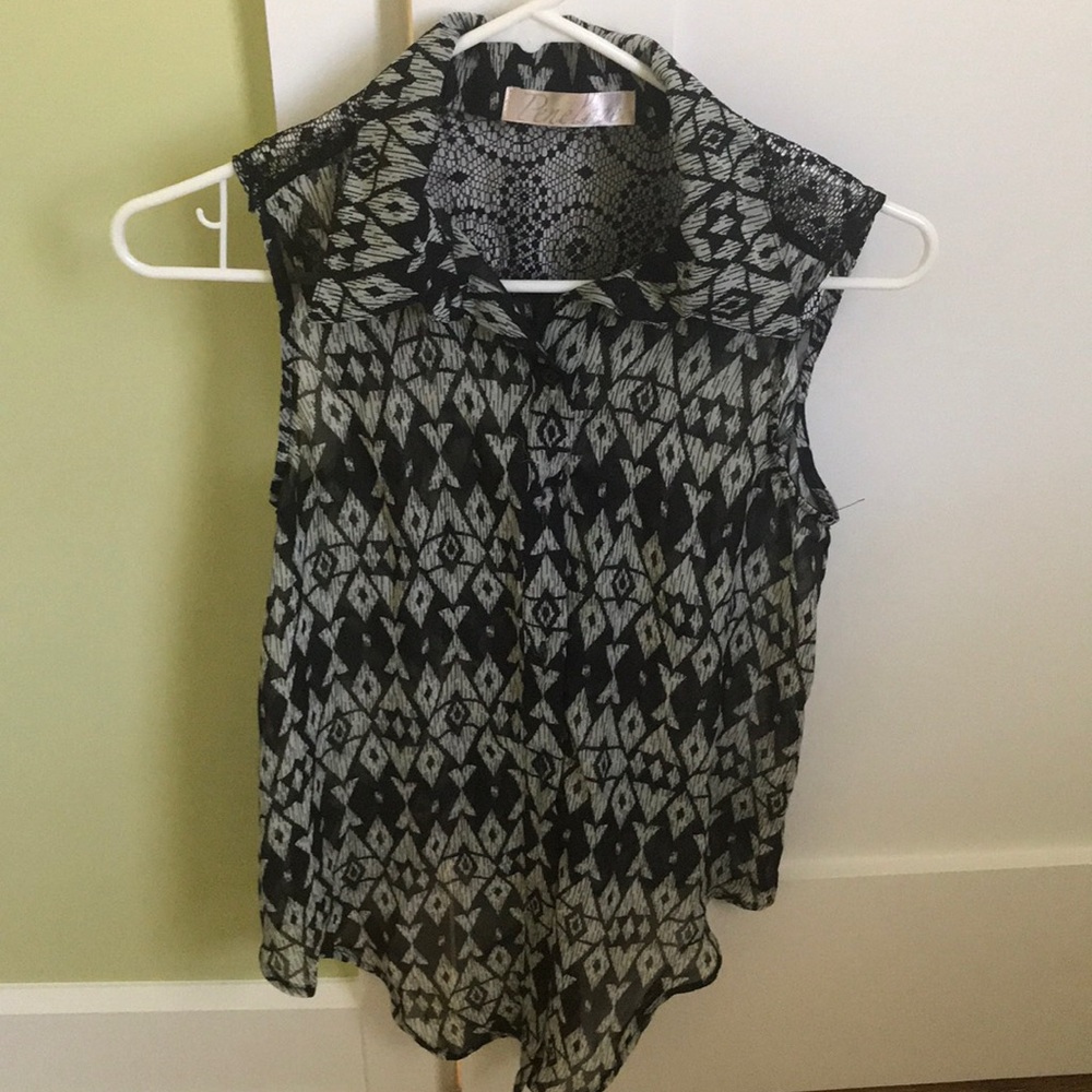 Button down tank